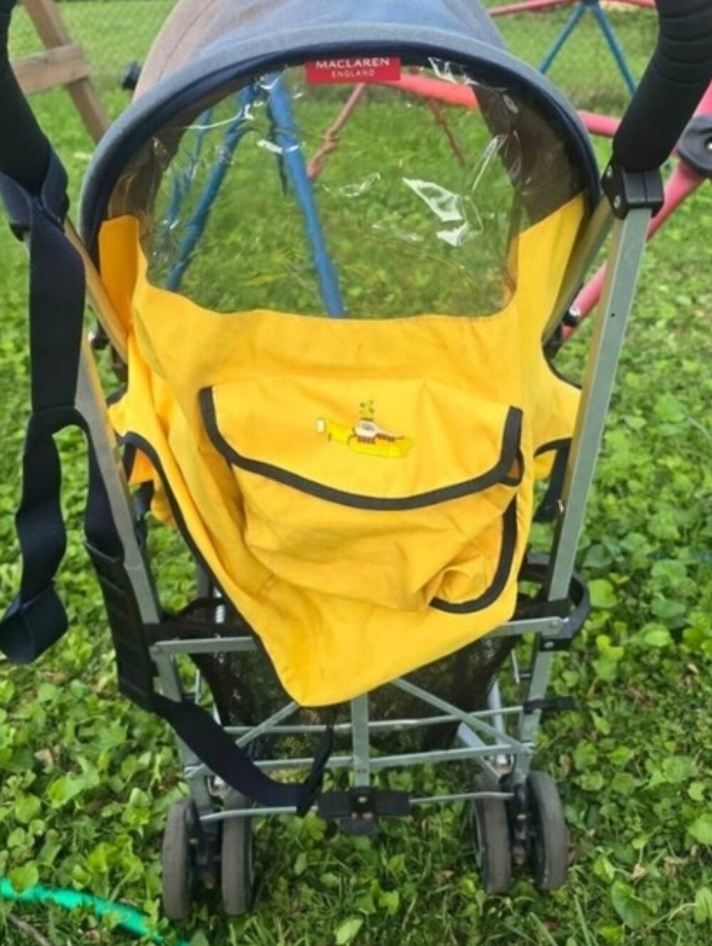 Rare Maclaren Quest The Beatles Yellow Submarine Special Edition Stroller - Picture 13 of 15